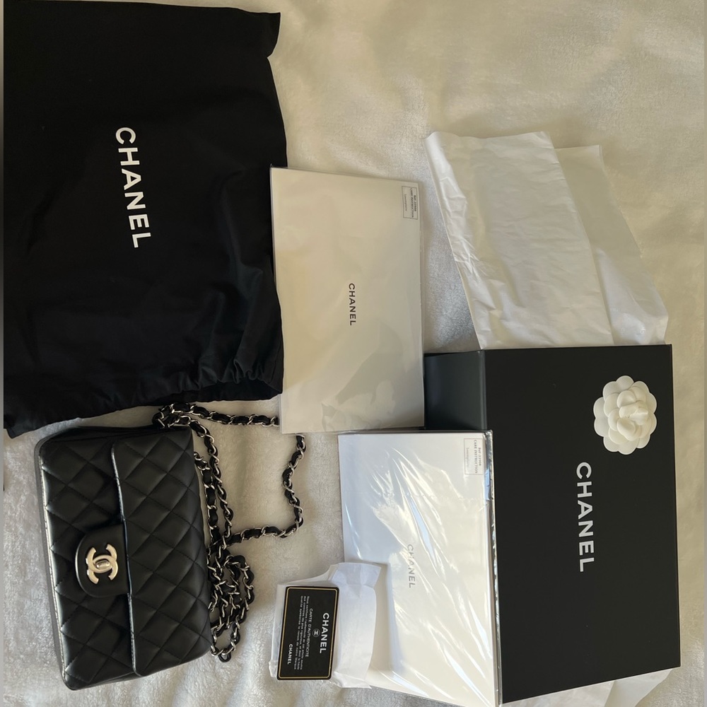 Chanel classic mini lambskin - silver hardware